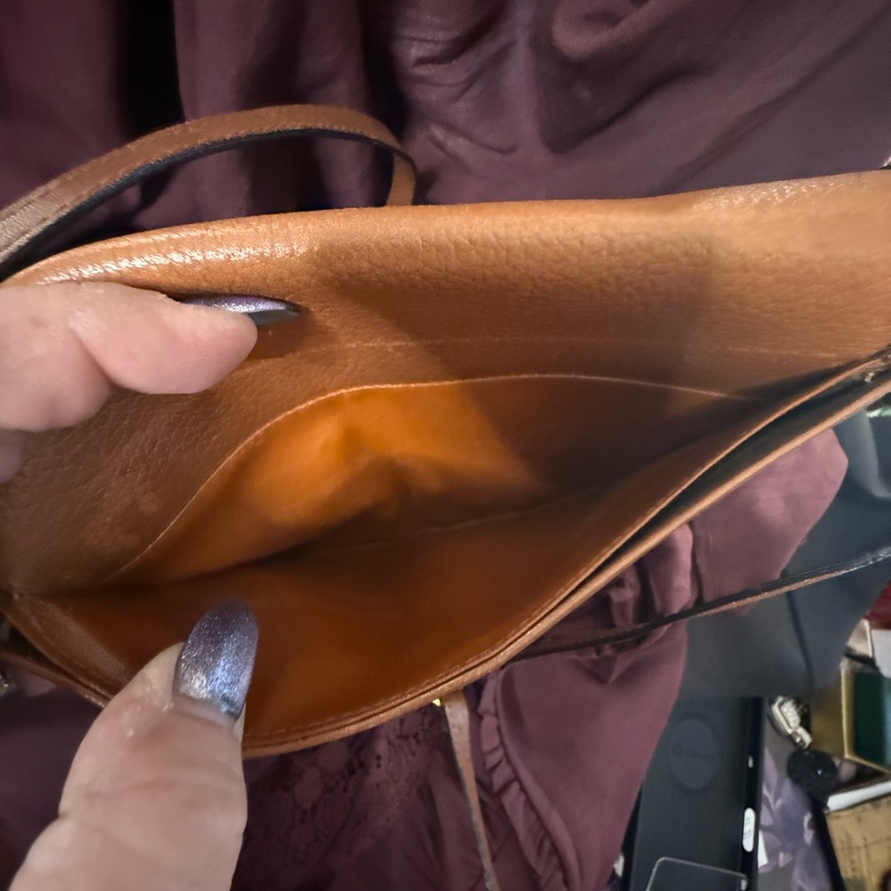 Vintage BurberryTan Leather Crossbody Bag - Picture 8 of 10